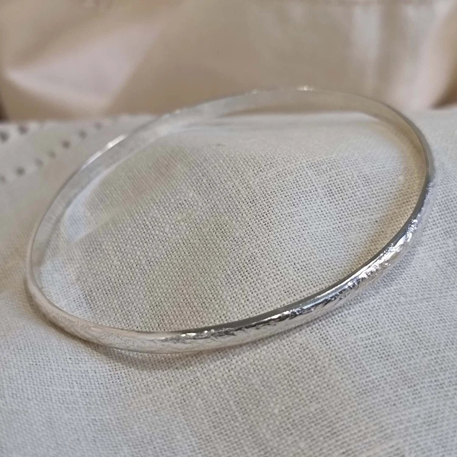Simple lace bangle - The Studio at Wirksworth