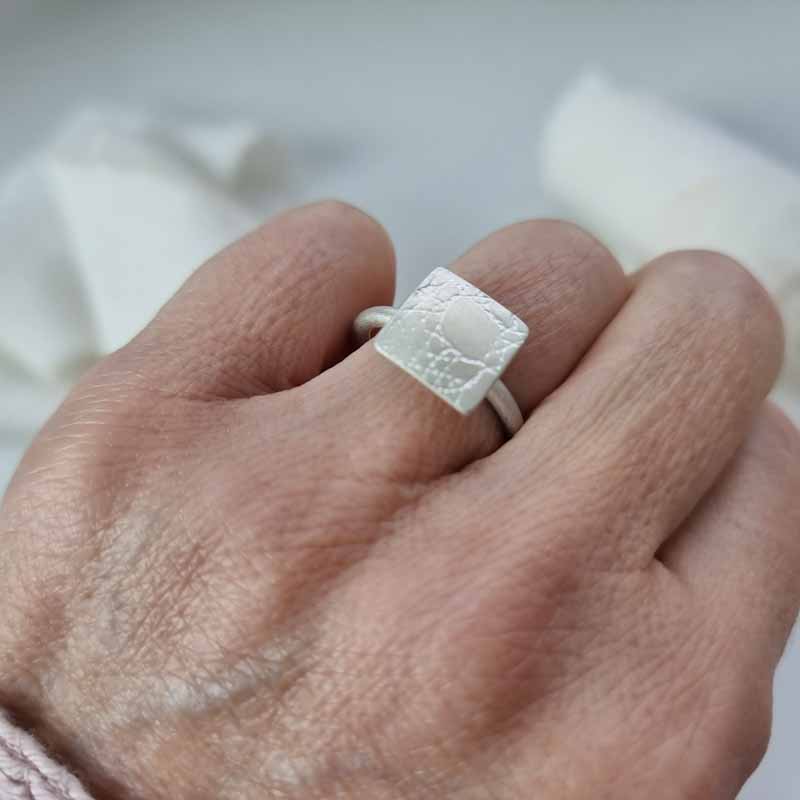 Frosted lace ring - The Studio at Wirksworth
