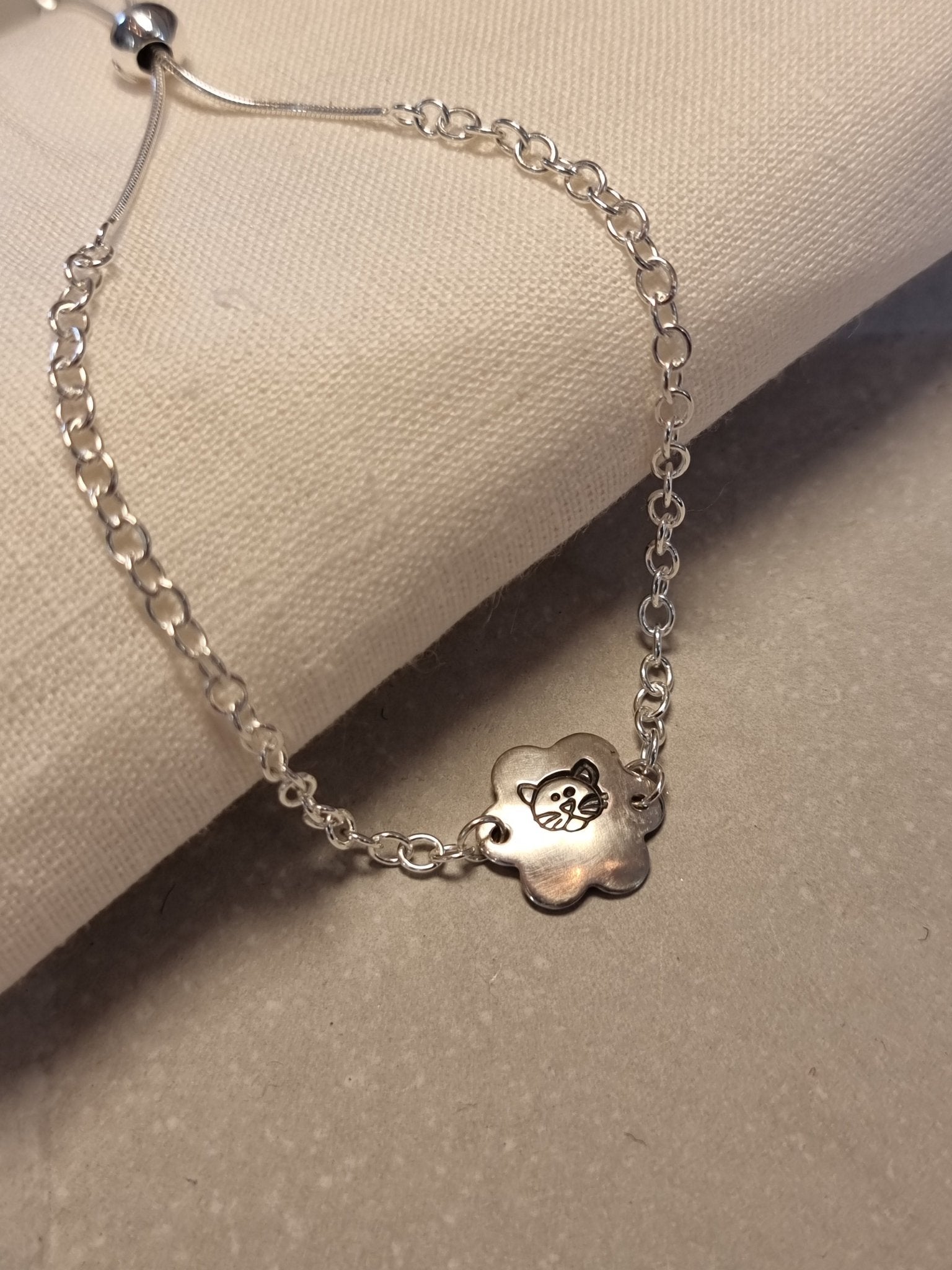 Family fun at The Studio - adult and child workshop - make an adjustable bracelet - 15th August and 30th October - The Studio at Wirksworth